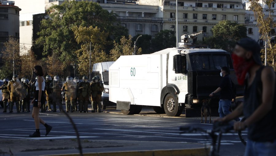 Abogado de la Defensoría Popular por detenidos en el estallido social: "No creo que se cumpla el indulto"