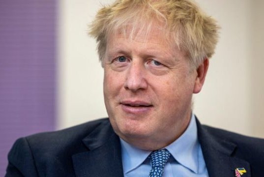 Tres claves para entender el voto de confianza contra Boris Johnson y cuán probable es que lo saque del poder