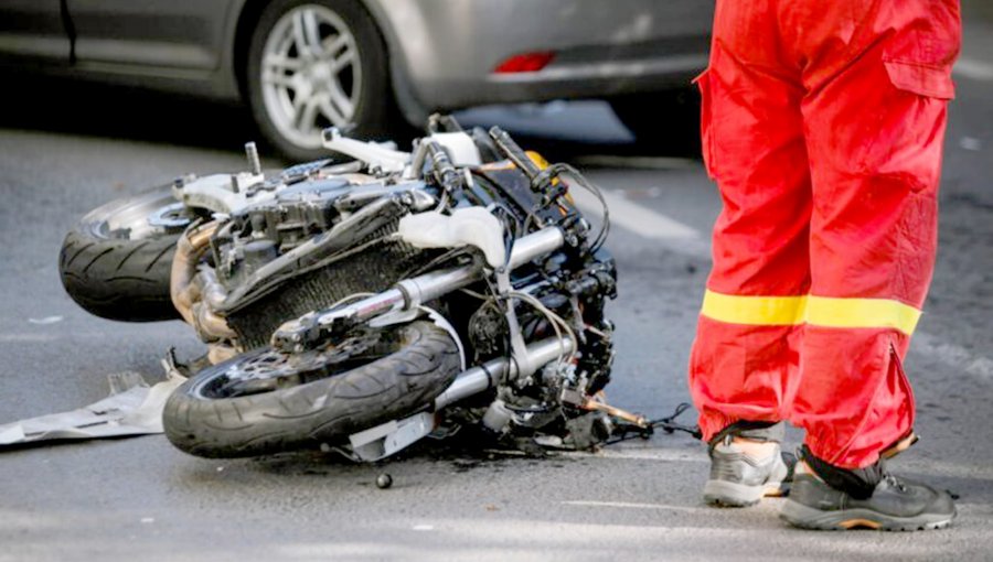 Capturan a dos "motochorros" venezolanos que protagonizaron violento robo contra una estudiante en Santiago