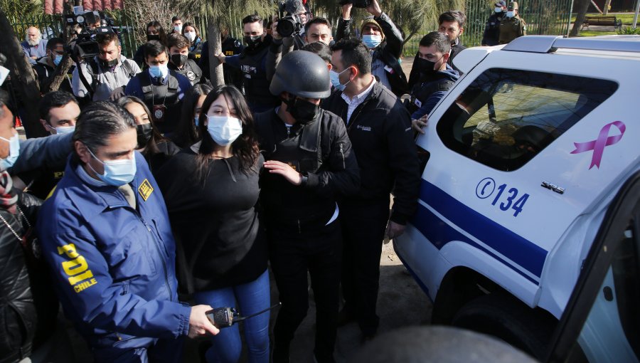 Detienen a pareja de hombre abatido por la PDI tras enfrentamiento a tiros en la Villa Olímpica de Ñuñoa