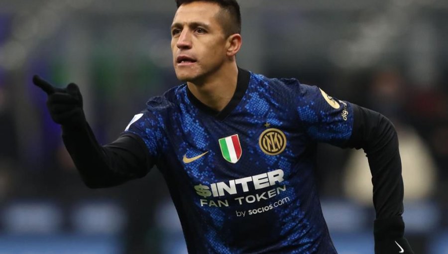Gol de Alexis Sánchez ante la Roma fue postulado al mejor de la temporada en Inter