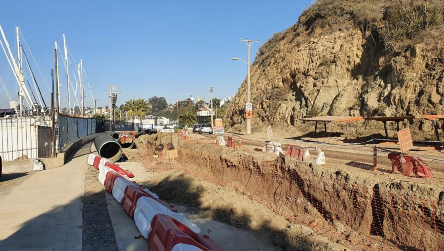 Dan inicio a obras de mejoramiento de la Av. Borgoño: trabajos frente a la playa de Reñaca se extenderán hasta enero de 2023