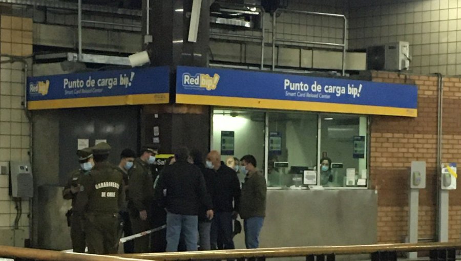 Hombre fue baleado al interior de estación Baquedano del Metro: víctima se encuentra fuera de riesgo vital