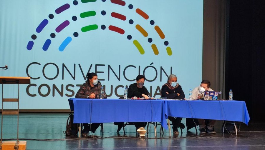 Conversatorio constitucional desata polémica en Quillota: Concejala RN denuncia que sólo invitaron a convencionales por el «Apruebo»