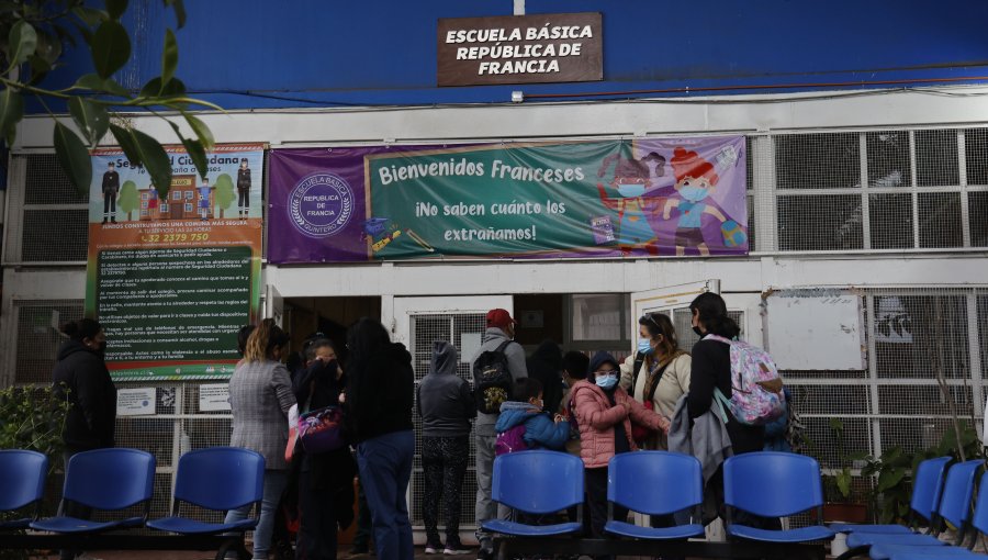 Otras 21 personas vuelven a presentar síntomas de intoxicación en colegio de Quintero: 14 de ellos son estudiantes