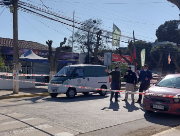 Hombre muere tras ser baleado a corta distancia en plena sucursal bancaria de Puchuncaví: tirador huyó en motocicleta