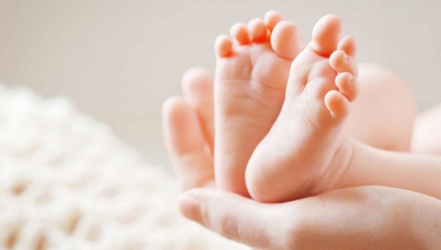 Senadoras RN pidieron que el presidente Boric apoye extender el postnatal de emergencia