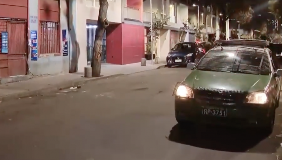 Asesinato en Santiago: Hombre muere tras recibir un disparo en la cabeza en las afueras de local comercial