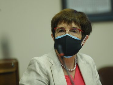 Diputados UDI presentan moción de censura contra Carmen Hertz y la acusan de negarse a oficiar a Cancillería tras polémica con su hijo