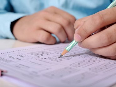 Gobierno pone suma urgencia a Ley Miscelánea de Educación que suspende evaluaciones docentes 2022-2023