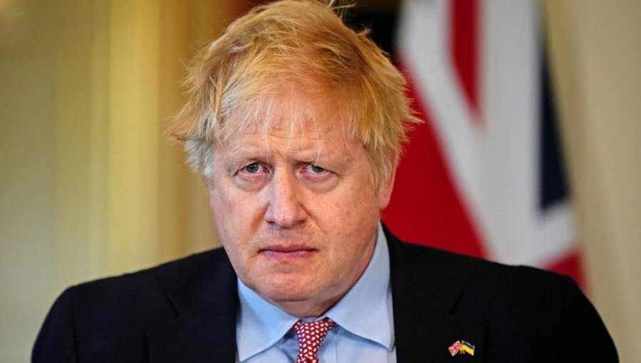 Cuatro claves del escándalo que desató más de 30 renuncias en el gobierno británico y pone contra las cuerdas a Boris Johnson