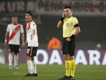 DT de River Plate criticó duramente a Roberto Tobar tras eliminación de Copa Libertadores: "Hay un dejo de injusticia total"