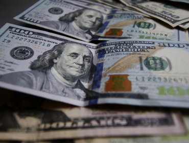 El dólar experimentó una importante caída tras llegar a los $1.000 este miércoles