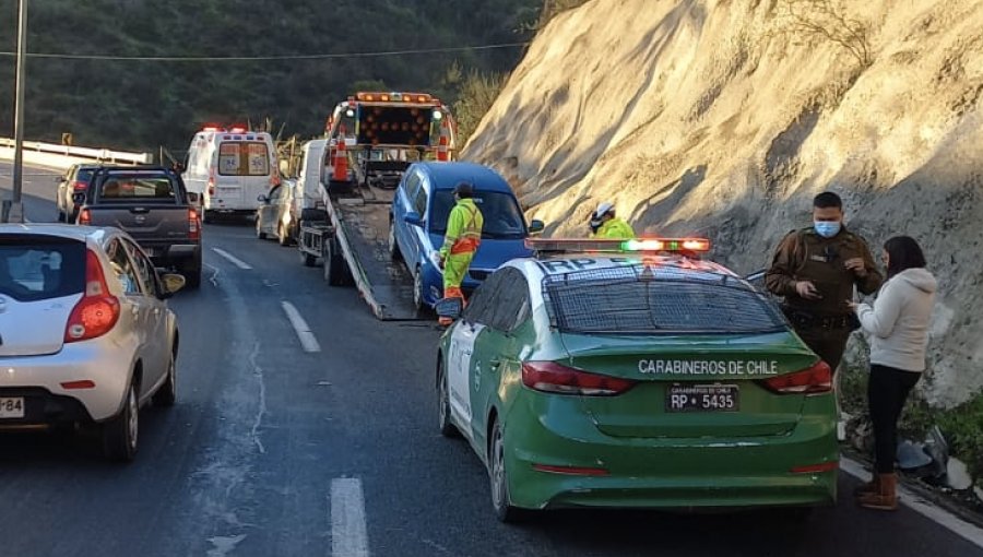 Con lesiones leves resulta conductora que protagonizó accidente de tránsito en la ruta Las Palmas de Viña del Mar