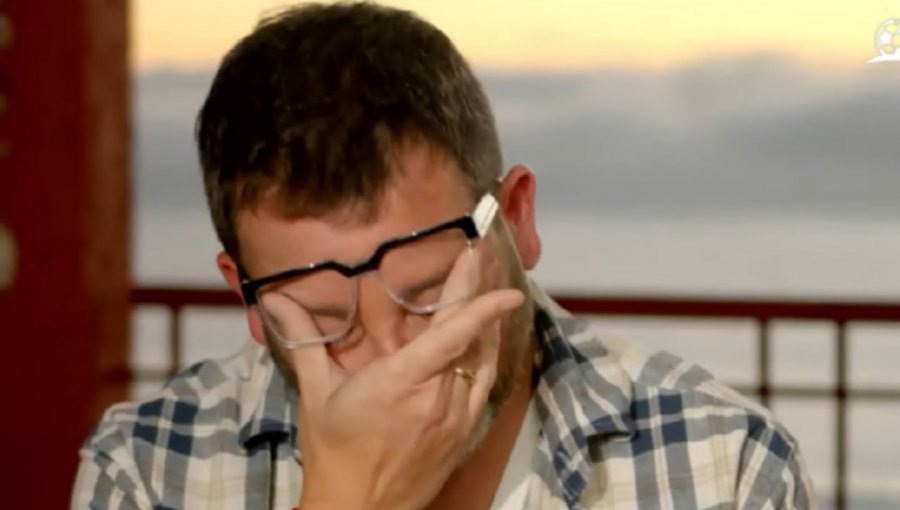 Eduardo Fuentes se emocionó hasta las lágrimas con especial regalo en “De Tú a Tú”: “No lo puedo creer”