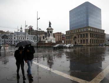 Nuevo sistema frontal ingresará a la zona central: Región de Valparaíso registrará lluvias desde la tarde del miércoles