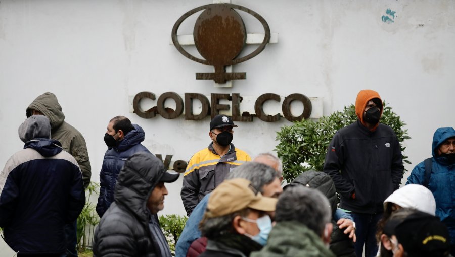 Federación de Trabajadores del Cobre deja negociación con el Gobierno y reafirma postura de no cerrar la fundición Codelco Ventanas