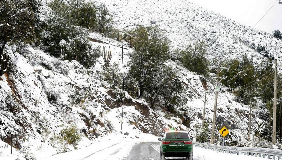 Por "alta probabilidad" de lluvia, hielo y nieve, Delegación Provincial de Marga Marga anuncia el cierre de la cuesta La Dormida en Olmué