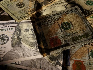 Dólar alcanza nuevo máximo histórico: llegó a los $1.033 al iniciar la jornada de este miércoles