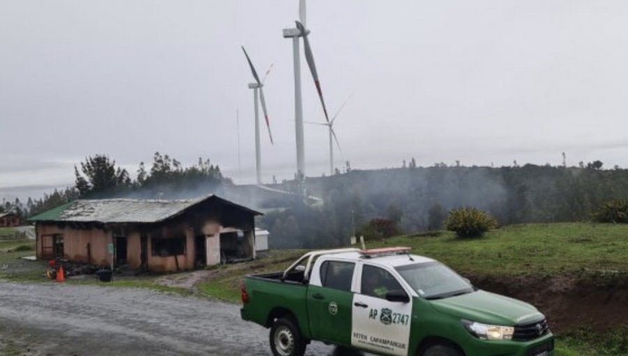 Parque eólico de Arauco suspenderá su funcionamiento tras sufrir ataque incendiario