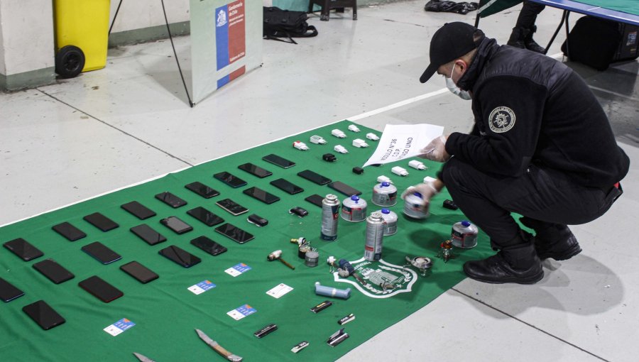 Incautan drogas, armas blancas, celulares y alcohol artesanal en operativo simultáneo en diversas cárceles del país