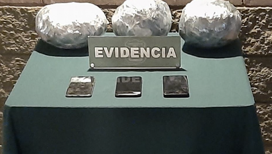 Prisión preventiva para dos sujetos que fueron sorprendidos transportando 3 kilos de marihuana en un auto en La Ligua