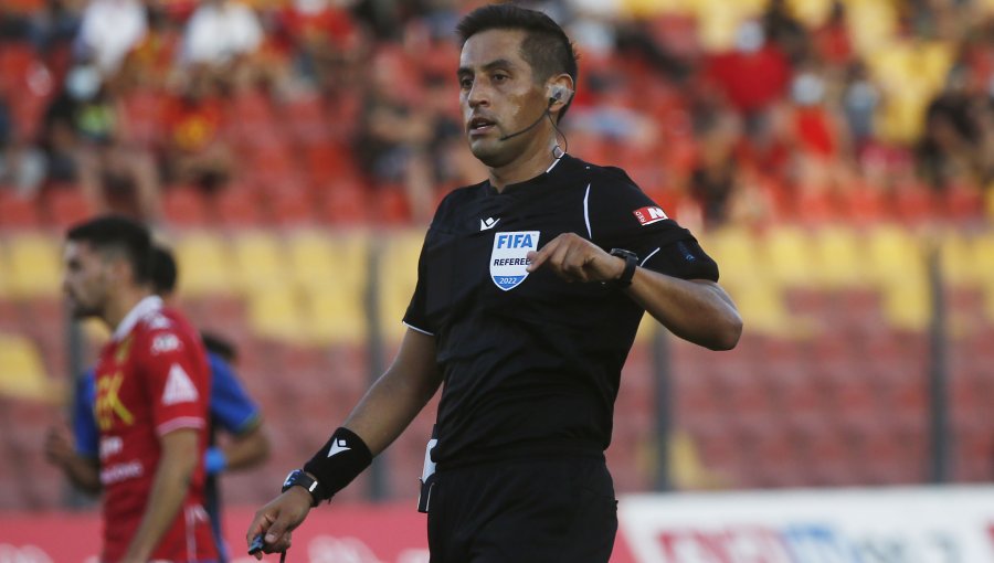 Francisco Gilabert, protagonista de polémicos audios, volverá a arbitrar en la Primera A del fútbol chileno