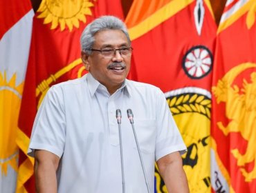 Renuncia el presidente de Sri Lanka luego de huir a Singapur ante las masivas protestas en su país