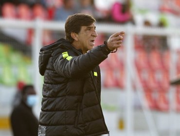 Gustavo Costas podría dejar Palestino para asumir como nuevo entrenador de la selección de Bolivia