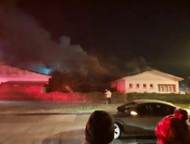 Incendio destruye instalaciones de la Quinta Comisaría de Carabineros en Pitrufquén