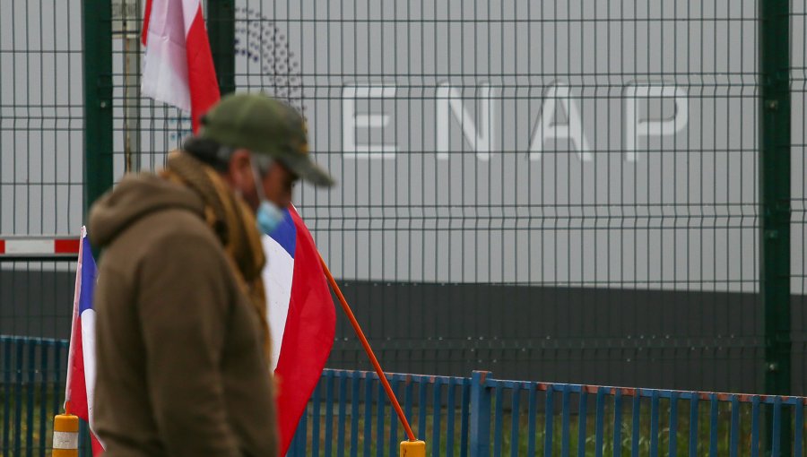 Anuncian nueva ofensiva judicial contra ENAP, esta vez por posible contaminación en Talcahuano: empresa estatal lo descarta