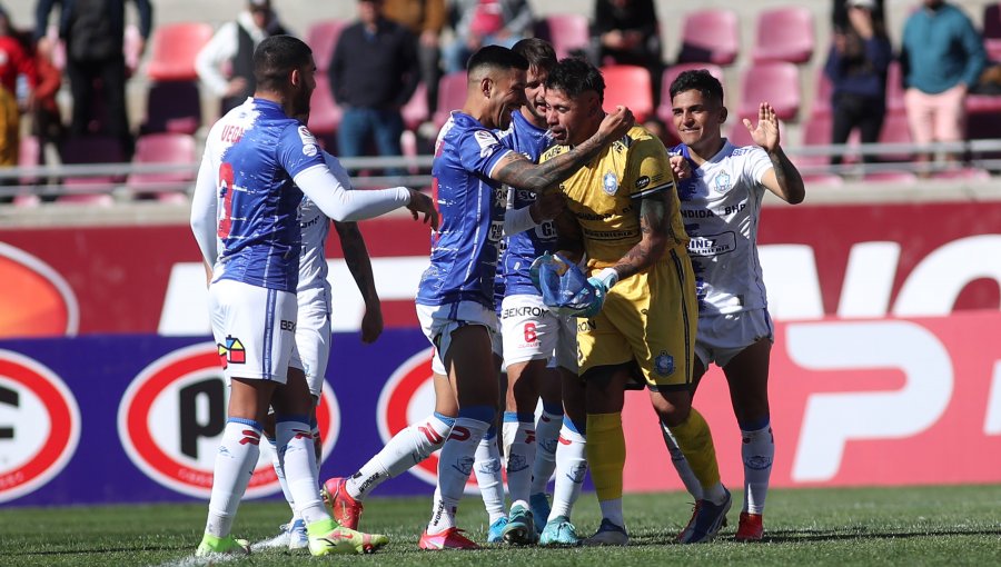 Con el portero Diego Sánchez como gran figura, Deportes Antofagasta volvió al triunfo luego de superar 1-0 a Deportes La Serena