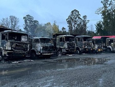 Una veintena de maquinarias resultaron quemadas en dos ataques incendiarios registrados en la región de Los Ríos