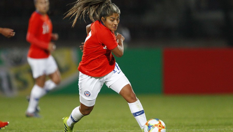 Cuerpo médico de la Roja descartó lesión cerebral de Javiera Toro tras duro golpe ante Bolivia