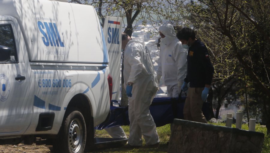 Cuerpo encontrado sin vida en tambor de basura habría sido lanzado desde un puente en Viña del Mar: cadáver presentaba disparos