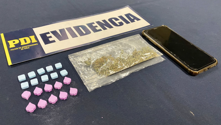 Capturan a sujeto que vendía éxtasis y marihuana a través de aplicaciones de teléfono en Papudo