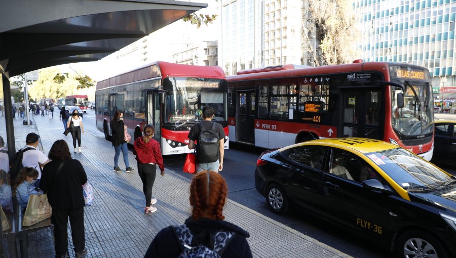 Gobierno anuncia alza "gradual" en la tarifa del transporte público desde el primer trimestre de 2023