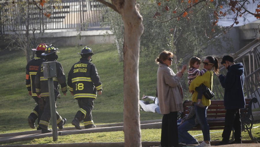 Amago de incendio en el Parque Araucano obligó a evacuar Kidzania y otros recintos