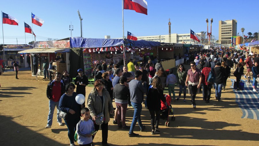 CNC por posible feriado el 16 de septiembre: Perjudica a los sectores productivos, pero beneficia al comercio minorista y al turismo