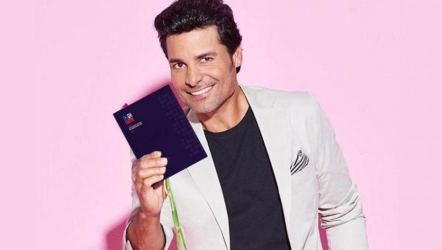 Chayanne alza la voz ante el uso de su imagen y se desmarca de campaña del Apruebo: “Podría traer consecuencias legales”