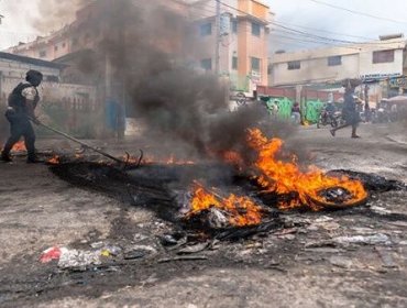 Violencia de bandas en Haití: Cientos de niños se refugian en una escuela en la capital del país