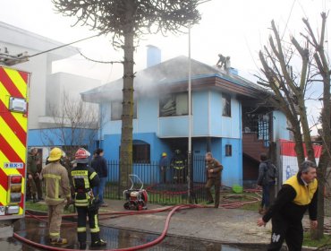 Menor fallece tras incendio en hogar de Osorno: un adolescente fue detenido por su presunta responsabilidad en origen del siniestro