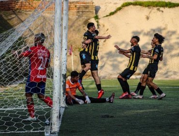 Concón National consigue 3 puntos de oro en La Reina ante Aguará y se acerca a la punta de la Tercera B