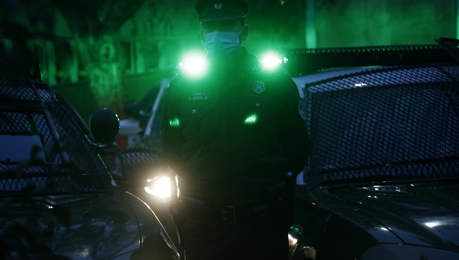 Pareja fue víctima de violento portonazo en San Joaquín: cinco delincuentes los intimidaron con armas de fuego