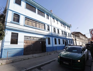Explosión en cocina de un colegio del cerro Barón de Valparaíso deja un estudiante y tres trabajadoras lesionados