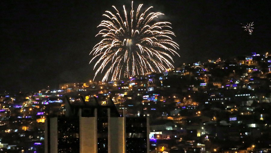 Valparaíso confirma celebración de Año Nuevo en el Mar 2023: habrá show pirotécnico desde Laguna Verde a Caleta Portales