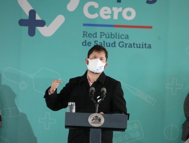 Presidente Boric anuncia programa que consagra gratuidad a usuarios de tramos C y D de Fonasa: manifestantes interrumpieron actividad