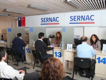 Retail, mercado financiero y telecomunicaciones son los más reclamados al Sernac en la región de Valparaíso este año