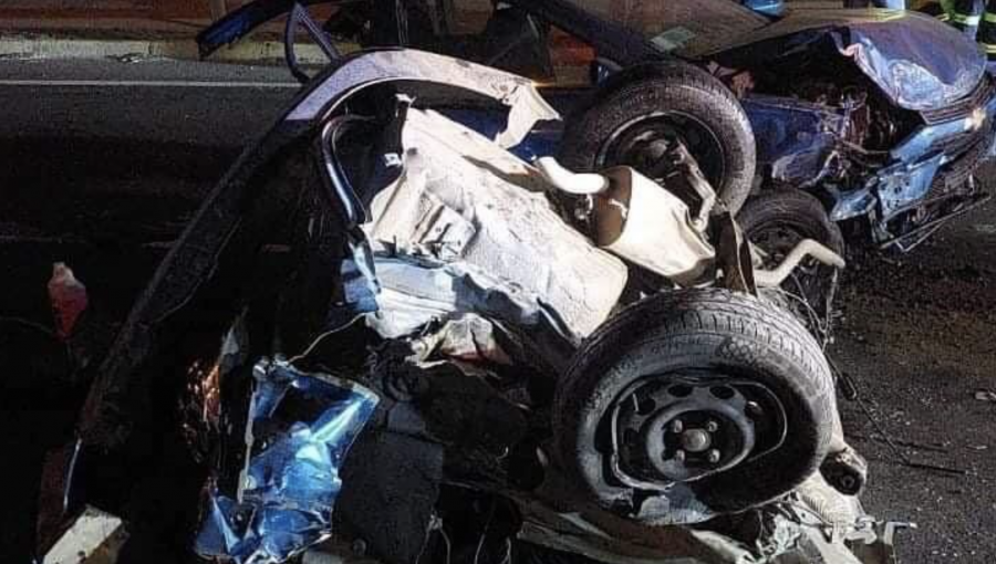 Impactante relato de joven que viajaba en auto que se partió en dos en Av. España: "Cuando vi que íbamos a chocar, cerré los ojos nomás"