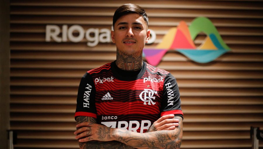 Erick Pulgar fue oficializado como nuevo refuerzo del Flamengo: firmó hasta diciembre de 2025